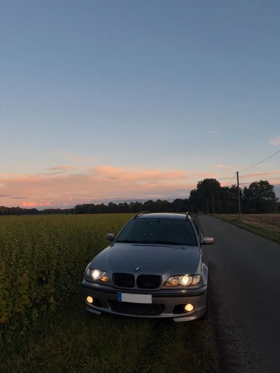 BMW 320