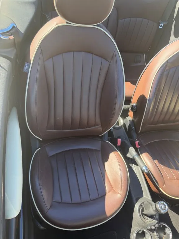 MINI Cooper Cabrio