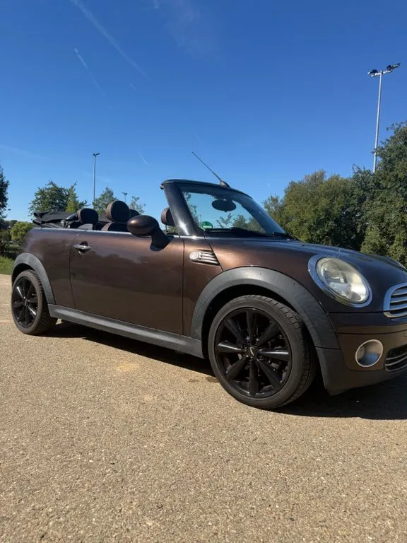 MINI Cooper Cabrio