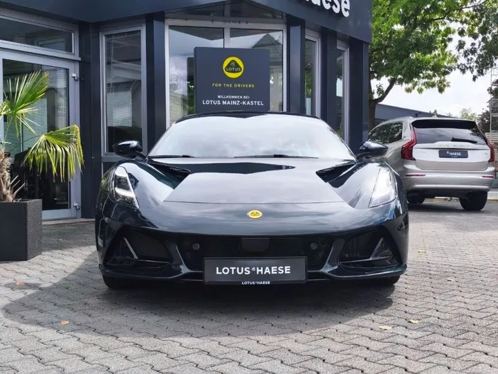 Lotus Emira