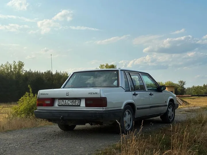 Volvo 740