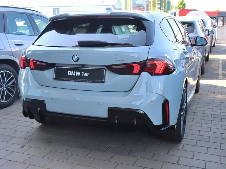 BMW 123