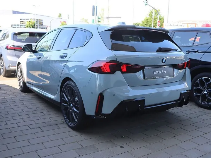 BMW 123
