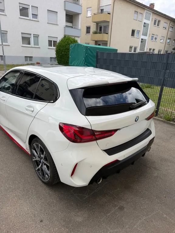 BMW 128