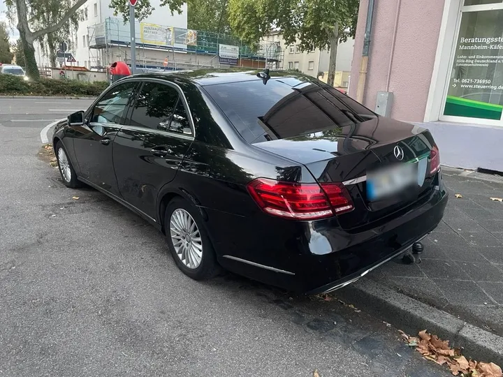 Mercedes-Benz E 200