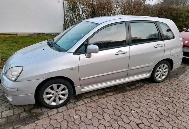 Suzuki Liana