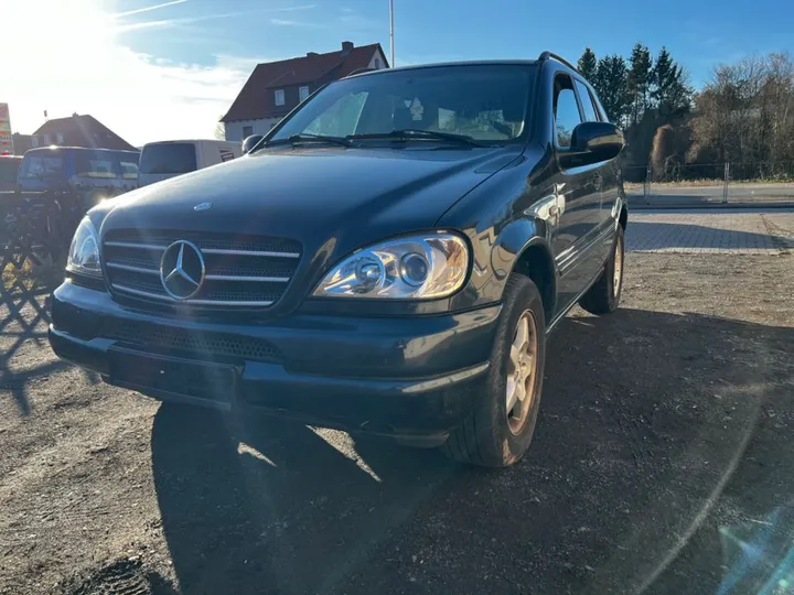 Mercedes-Benz ML 320
