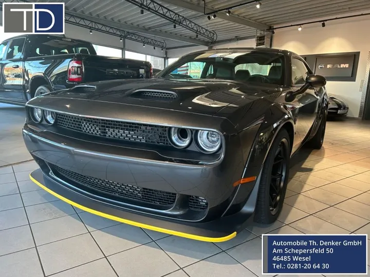 Dodge Challenger