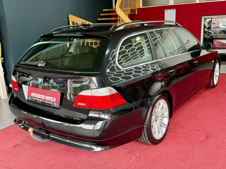 BMW 525