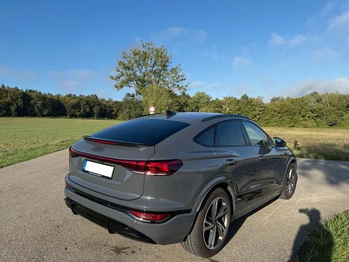 Audi Q6 e-tron