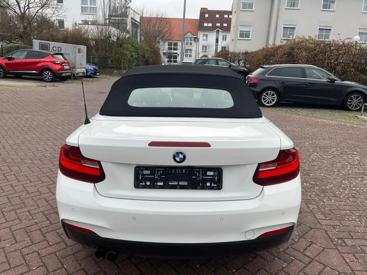 BMW 220