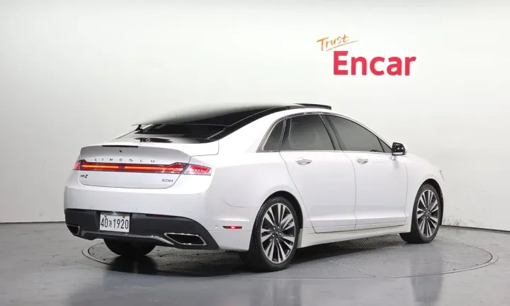 Lincoln MKZ