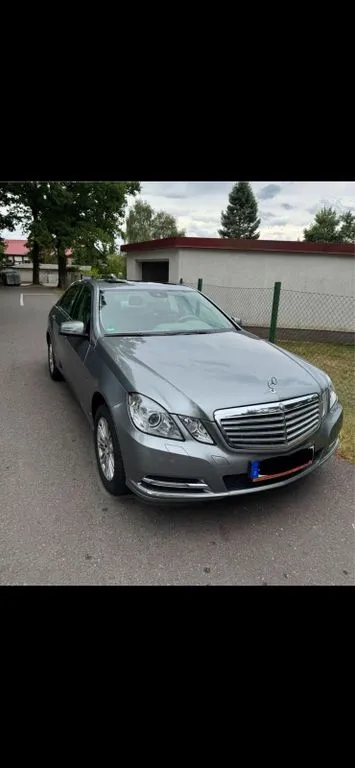 Mercedes-Benz E 300