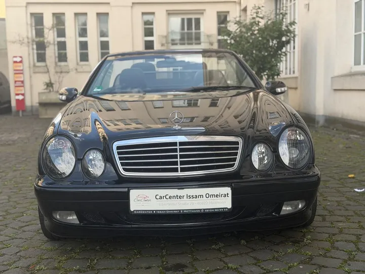 Mercedes-Benz CLK 230