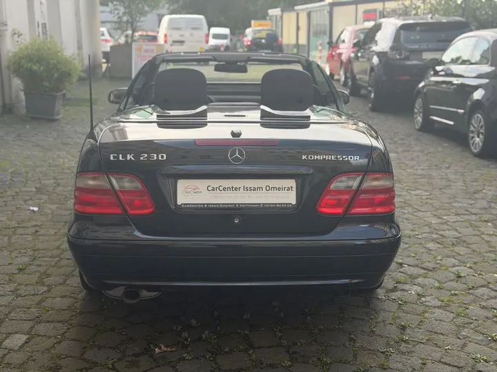 Mercedes-Benz CLK 230