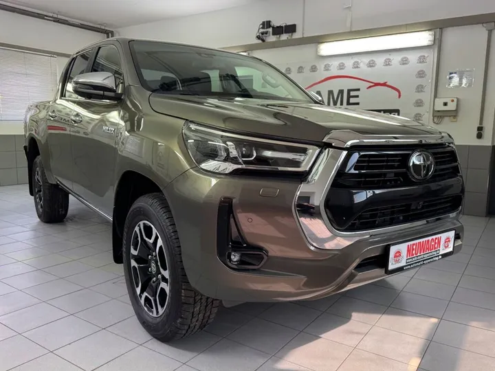 Toyota Hilux