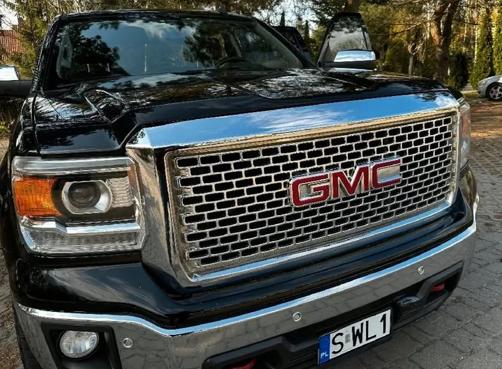 GMC Sierra