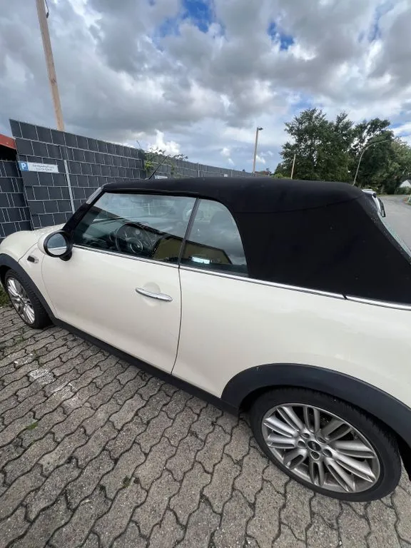 MINI Cooper D Cabrio