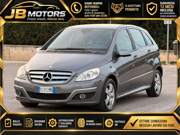 Mercedes-Benz B 180
