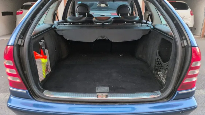 Mercedes-Benz C 180