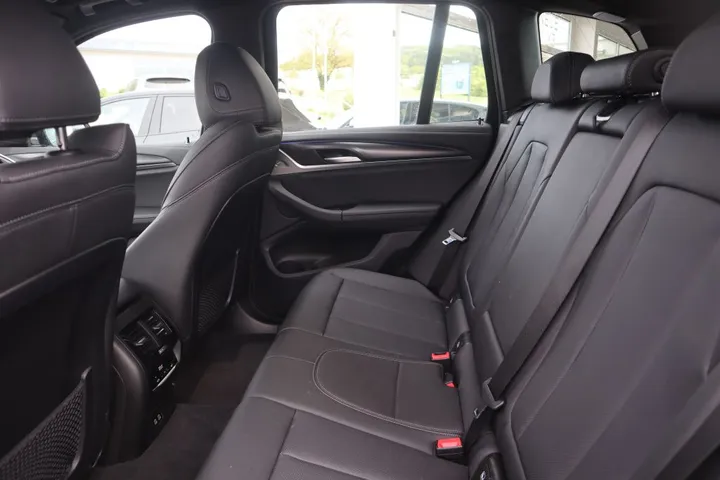 BMW X3 M40