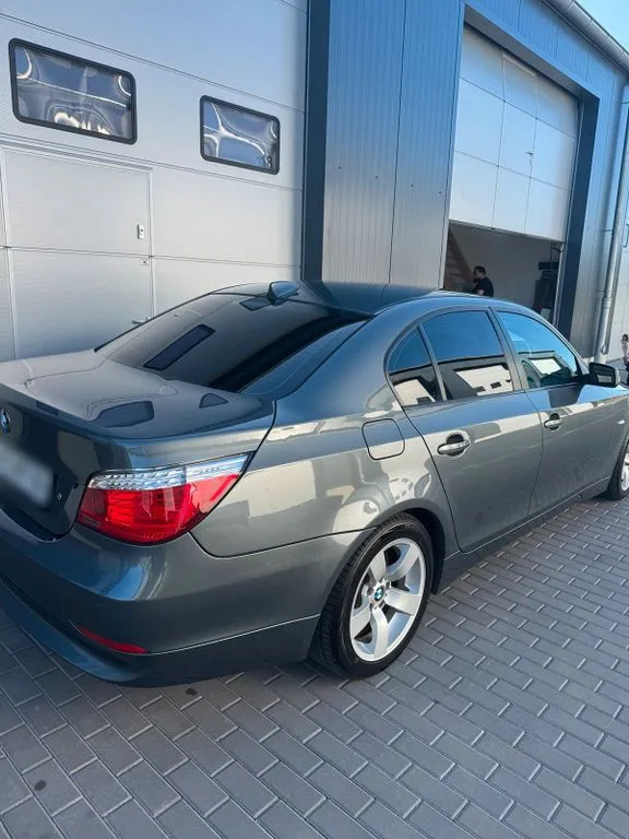 BMW 525