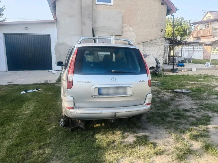 Citroën C8