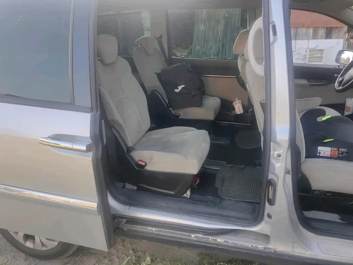 Citroën C8
