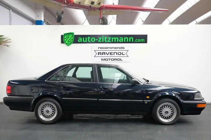 Audi V8