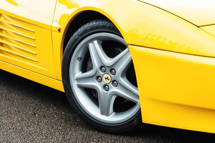 Ferrari 512