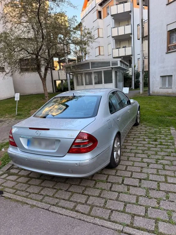 Mercedes-Benz E 280