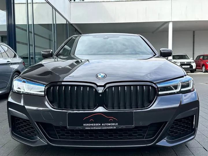 BMW M550