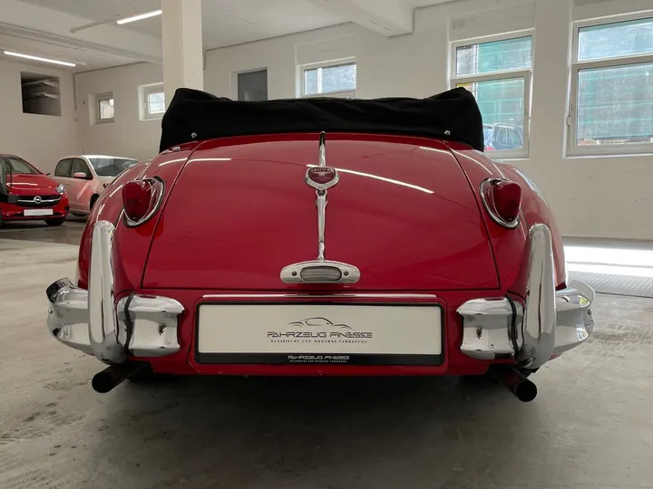Jaguar XK