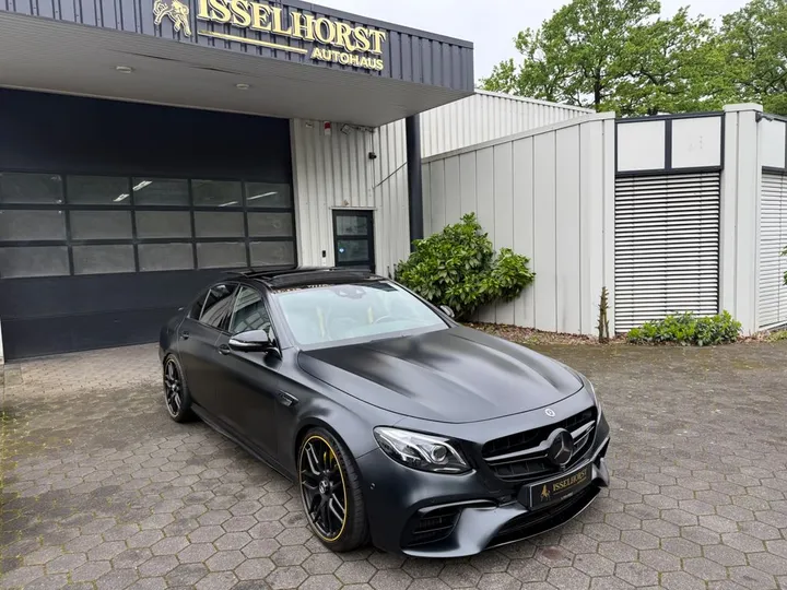 Mercedes-Benz E 63 AMG