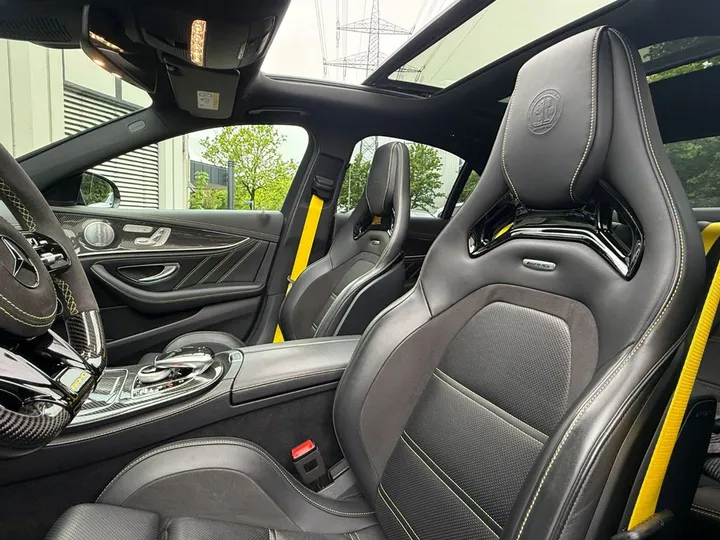 Mercedes-Benz E 63 AMG