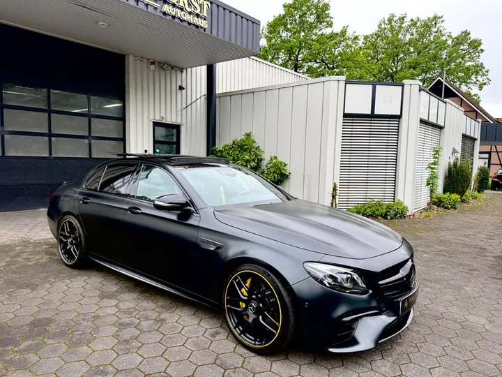 Mercedes-Benz E 63 AMG