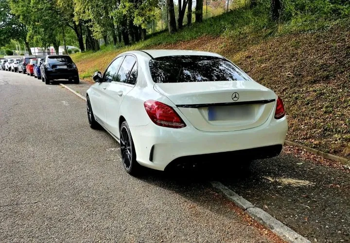 Mercedes-Benz C 250