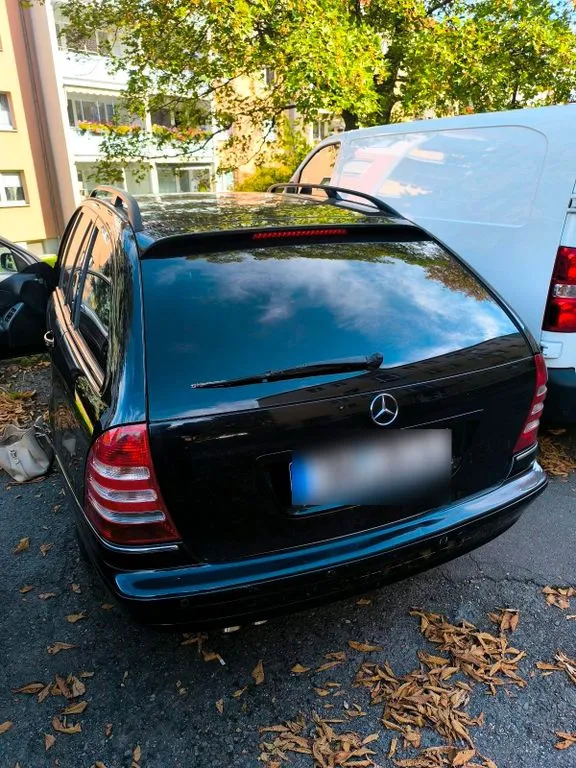 Mercedes-Benz C 220