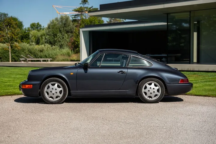 Porsche 964