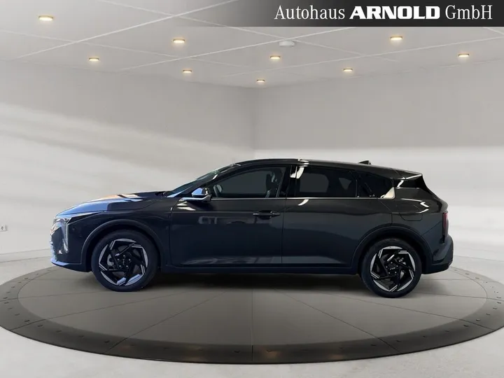 Kia K4