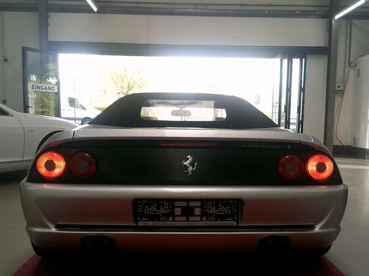 Ferrari F355