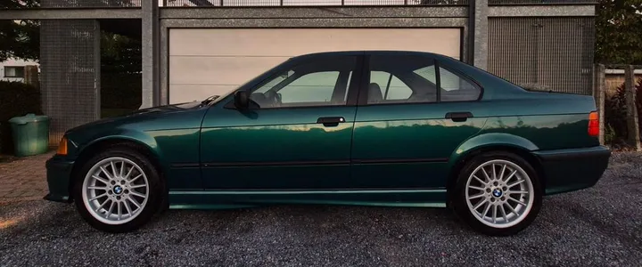 BMW 325