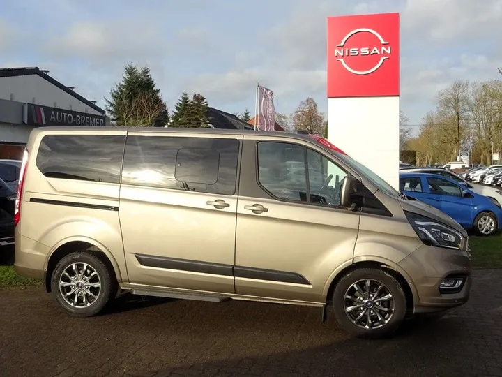 Ford Tourneo Custom