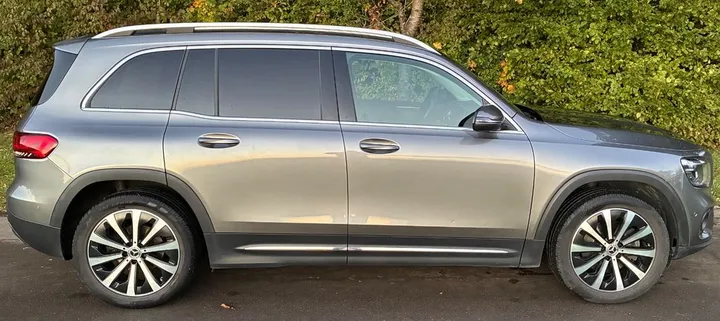 Mercedes-Benz GLB 200