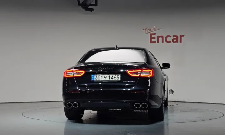 Maserati Quattroporte