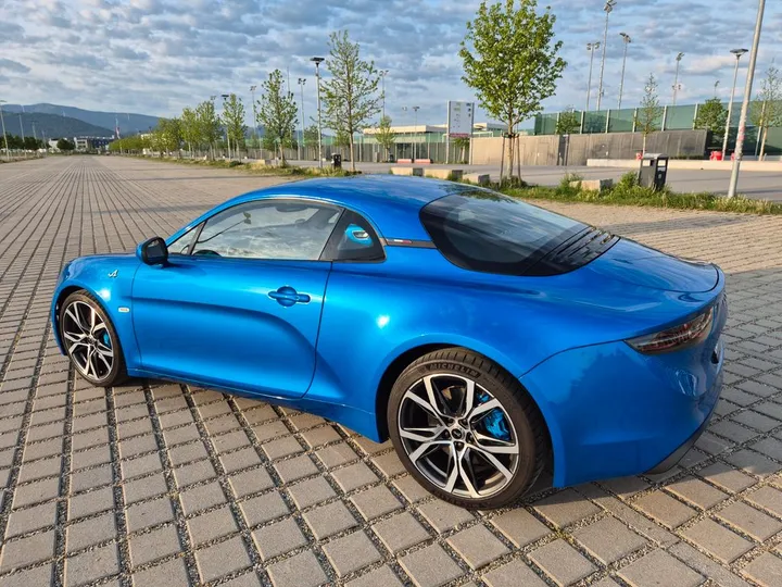 Alpine A110