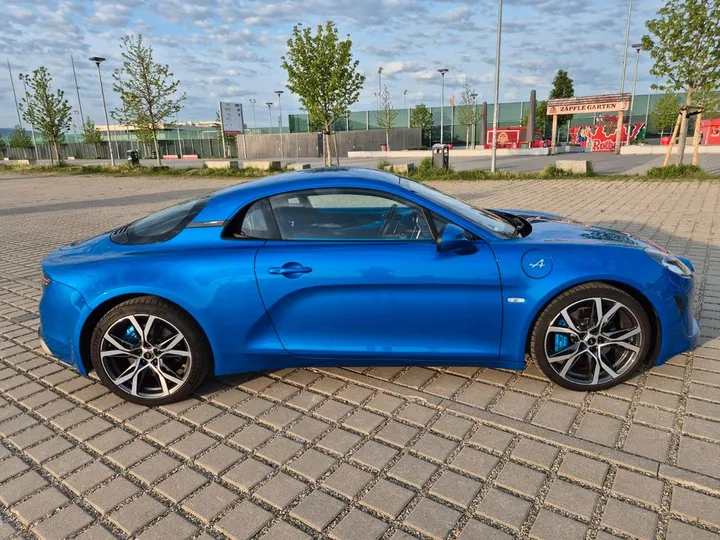 Alpine A110