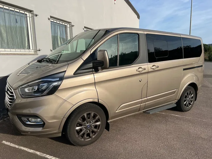 Ford Tourneo Custom