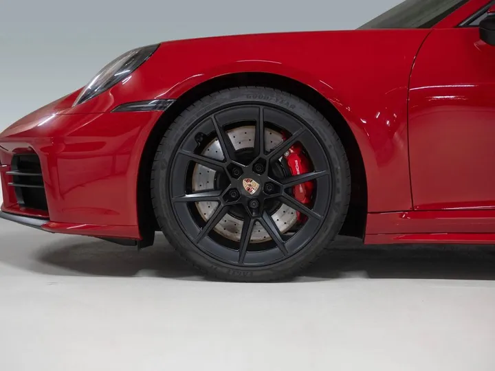 Porsche 992