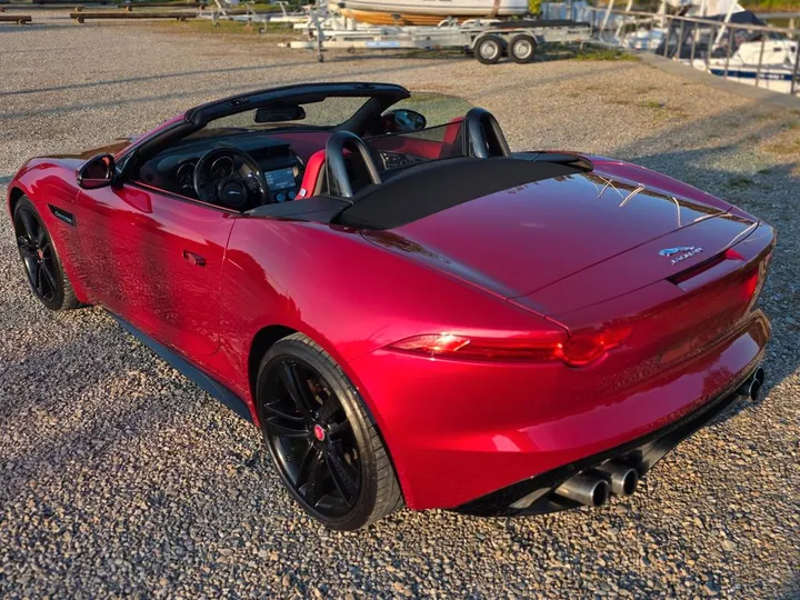 Jaguar F-Type